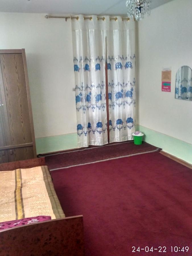 Western House Bed & Breakfast Qorowul Exterior photo